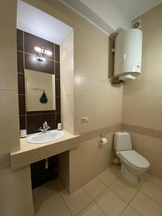 Family Apartment Lviv Kültér fotó
