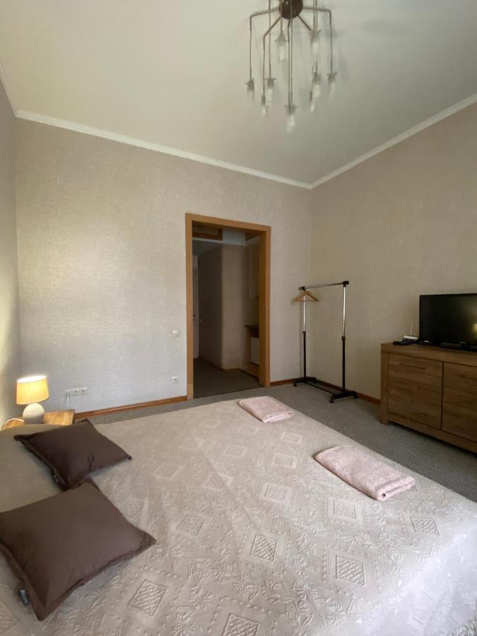Family Apartment Lviv Kültér fotó